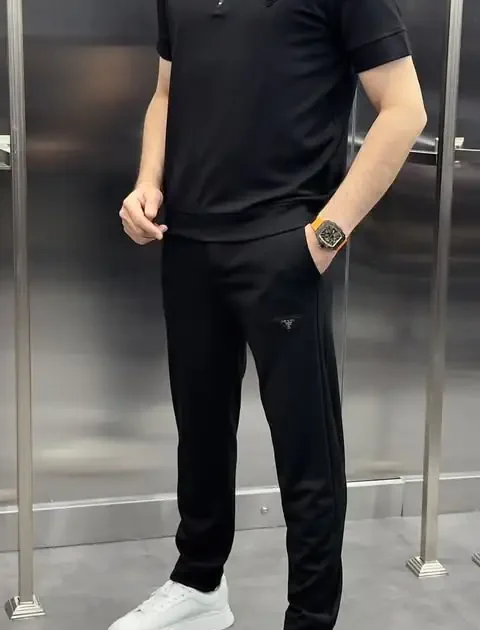 Ensemble Prada